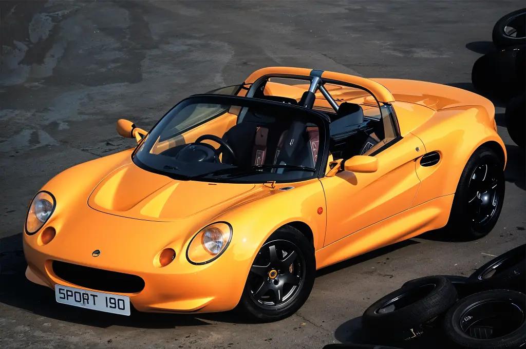 Lotus Elise - the cars to invest in now.